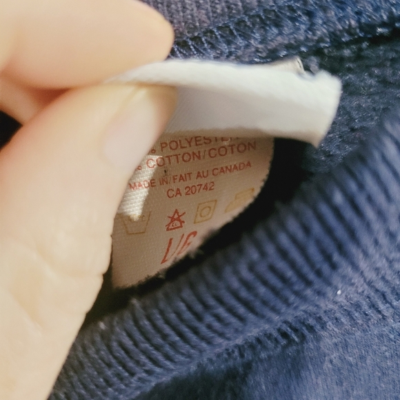 Campus Collection Vintage University of Windsor Mom Sweatshirt - Picture 5 of 5